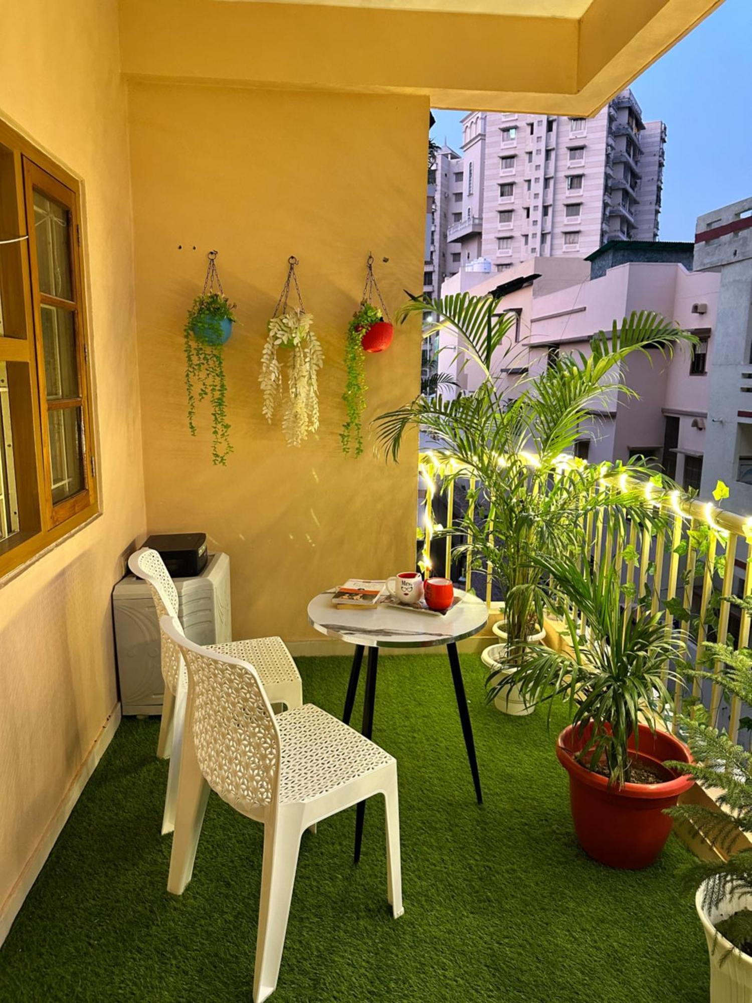 Zoomstay - 3Bhk Apartments Váránaszi Kültér fotó