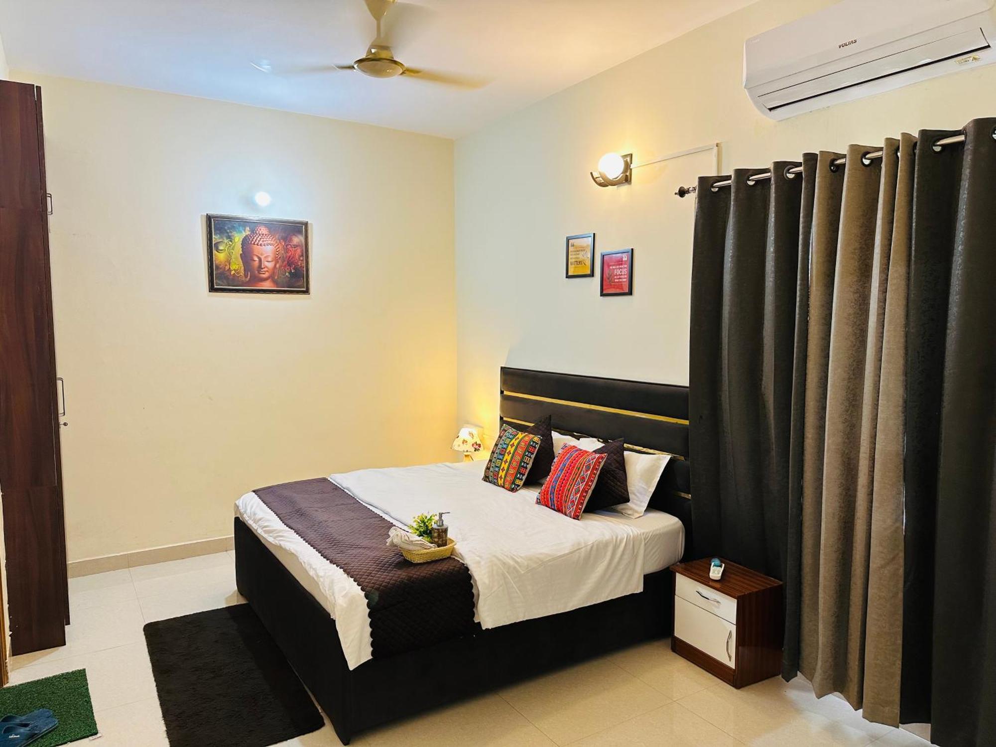 Zoomstay - 3Bhk Apartments Váránaszi Kültér fotó