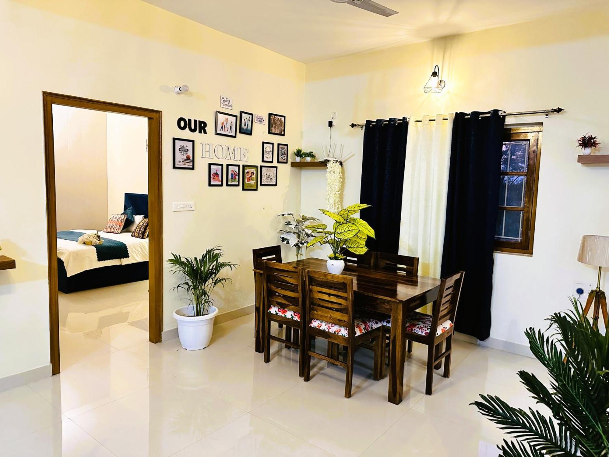 Zoomstay - 3Bhk Apartments Váránaszi Kültér fotó